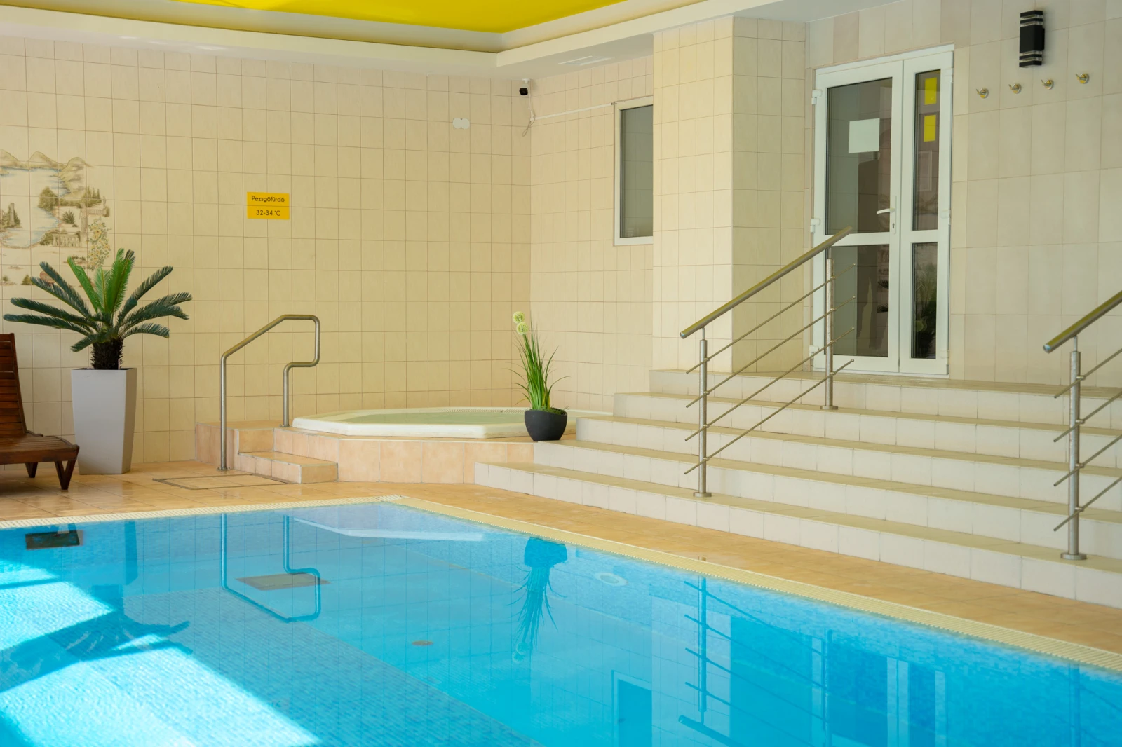 Zsóry Liget Hotel - Lapozó 1